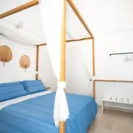 Marianna 25 *